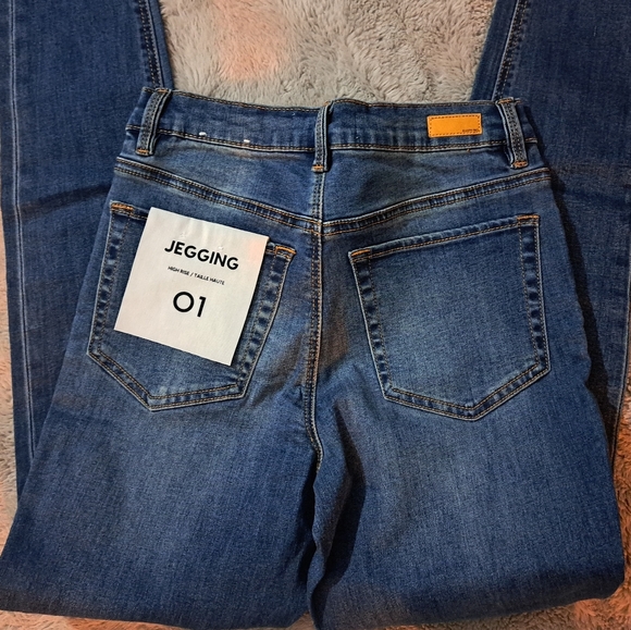 01 Ardene Jegging CS - Picture 4 of 4